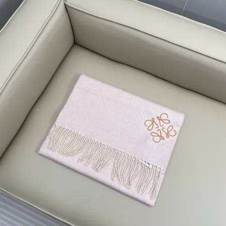 スーパーコピー ロエベ マフラー