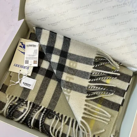 スーパーコピー バーバリー ス マフラー