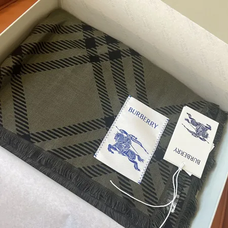 スーパーコピー バーバリー ス マフラー