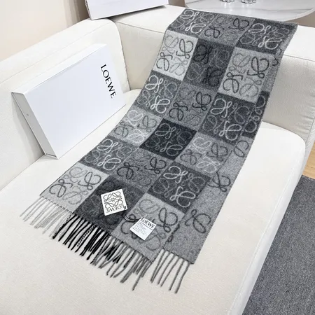 スーパーコピー ロエベ マフラー