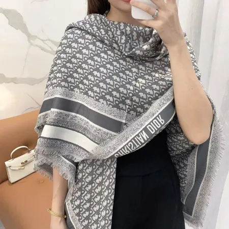 スーパーコピー ディオール マフラー