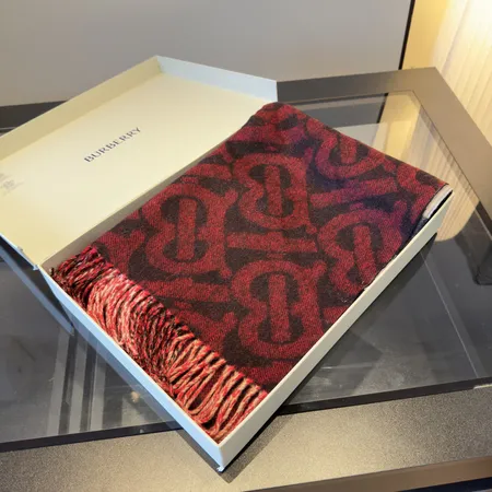 スーパーコピー バーバリー ス マフラー