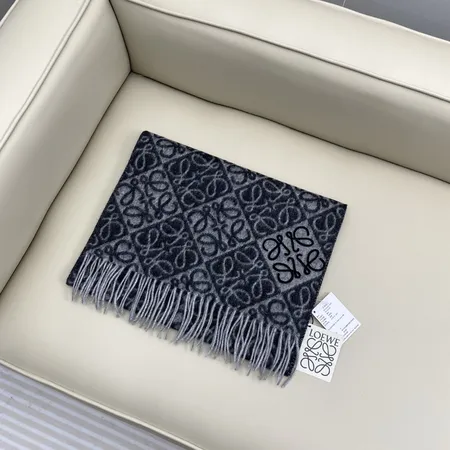 スーパーコピー ロエベ マフラー