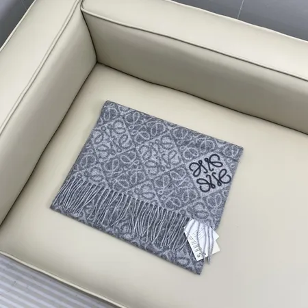 スーパーコピー ロエベ マフラー