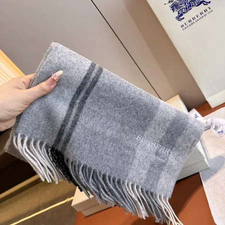 スーパーコピー バーバリー ス マフラー