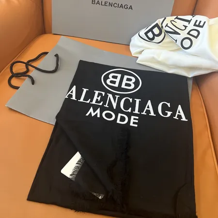 スーパーコピー セリーヌ マフラー