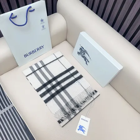 スーパーコピー バーバリー ス マフラー