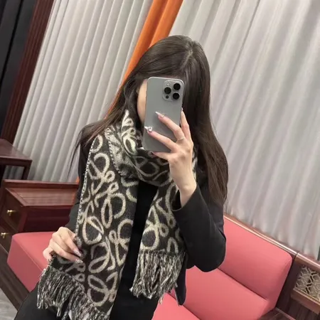 スーパーコピー ロエベ マフラー