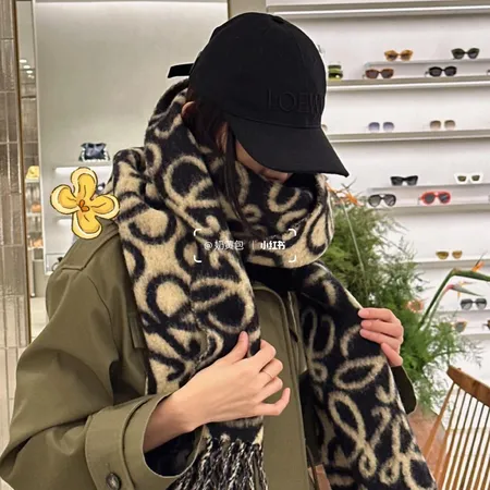 スーパーコピー ロエベ マフラー