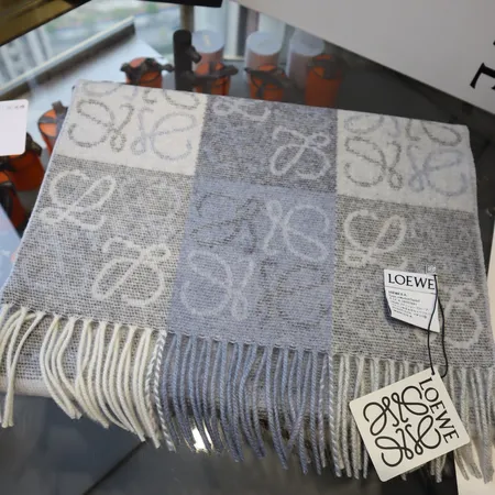 スーパーコピー ロエベ マフラー