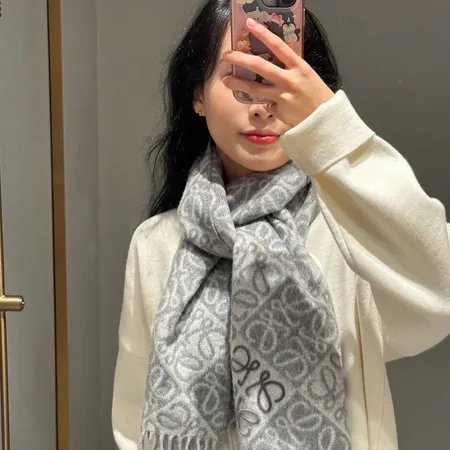 スーパーコピー ロエベ マフラー