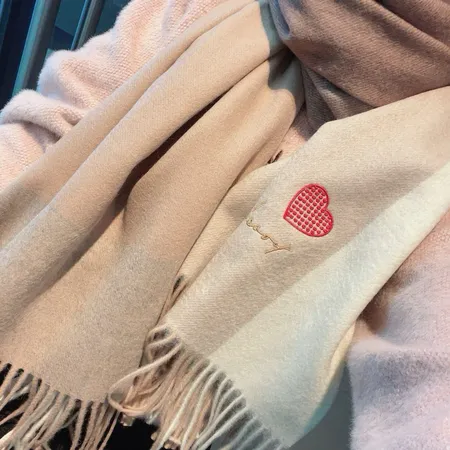 スーパーコピー バーバリー ス マフラー