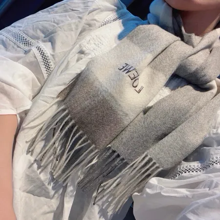 スーパーコピー ロエベ マフラー