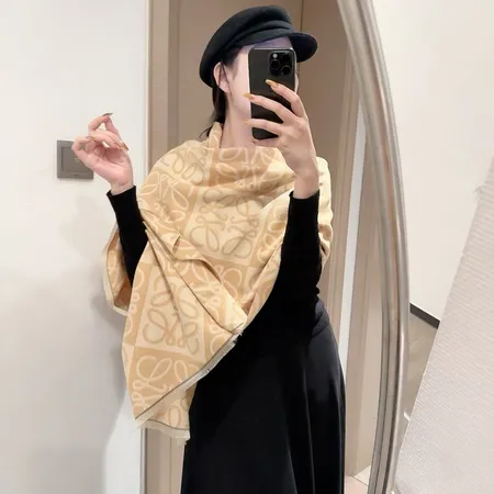 スーパーコピー ロエベ マフラー