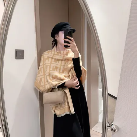 スーパーコピー フェンディ マフラー