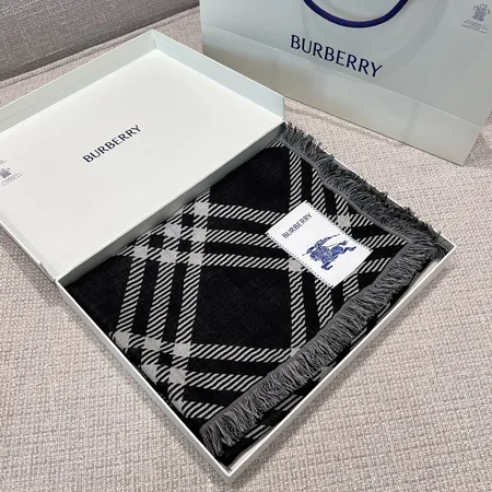 スーパーコピー バーバリー ス マフラー