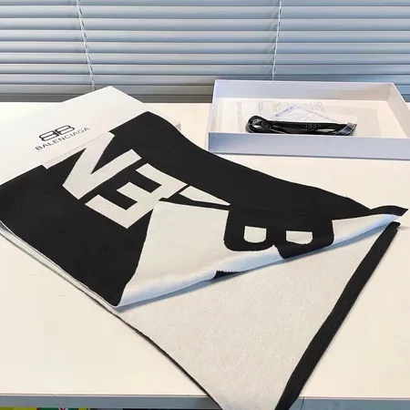 スーパーコピー セリーヌ マフラー