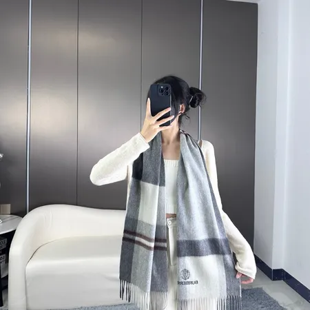 スーパーコピー バーバリー ス マフラー