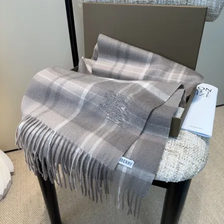 スーパーコピー バーバリー ス マフラー