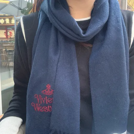 スーパーコピー ヴィヴィアン・ウエストウッド マフラー