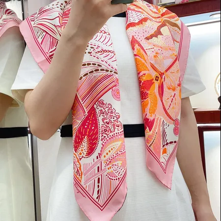  スーパーコピー フェラガモ マフラー