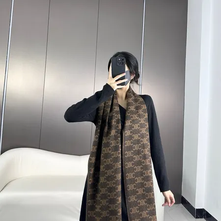  スーパーコピー セリーヌ マフラー