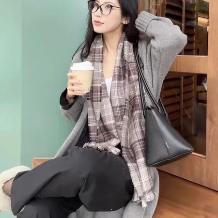 スーパーコピー セリーヌ マフラー