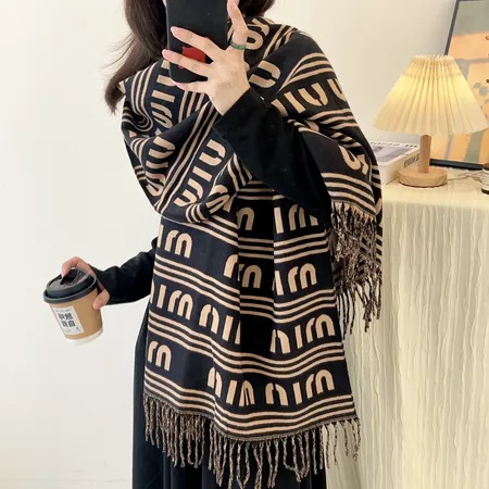  スーパーコピー ミュウミュウ マフラー