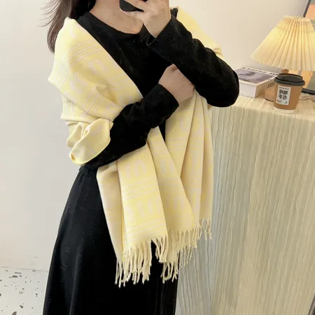  スーパーコピー ミュウミュウ マフラー