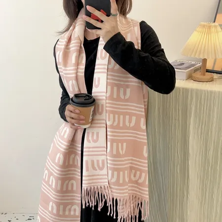  スーパーコピー ミュウミュウ マフラー