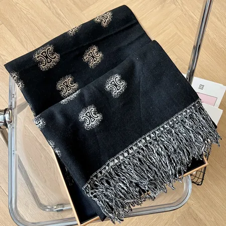 スーパーコピー セリーヌ マフラー