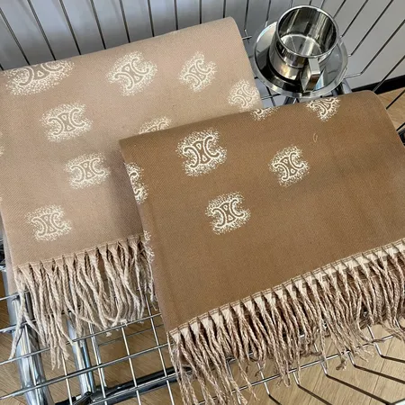 スーパーコピー セリーヌ マフラー