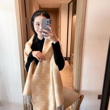 スーパーコピー セリーヌ マフラー