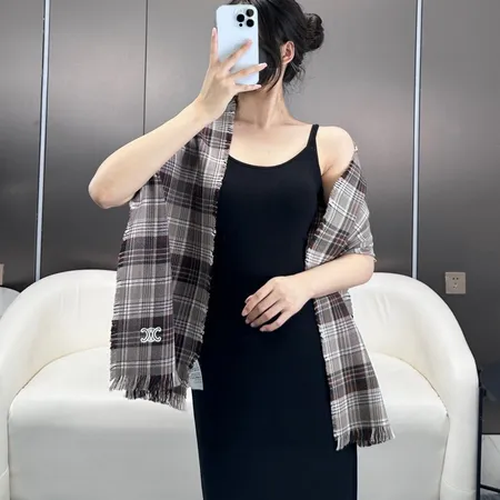 スーパーコピー セリーヌ マフラー