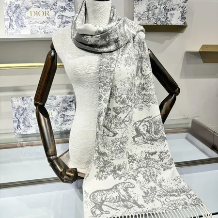 スーパーコピー ディオール マフラー