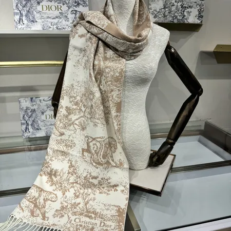 スーパーコピー ディオール マフラー