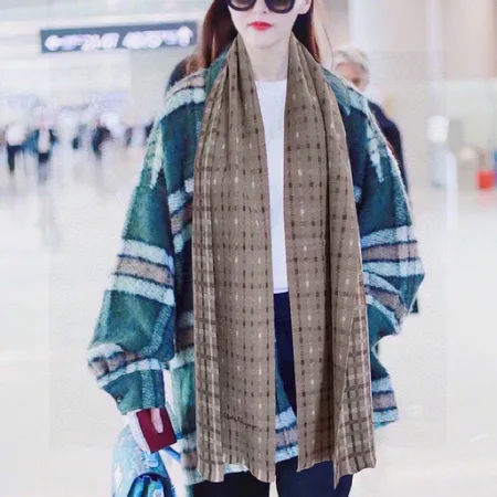  スーパーコピー フェラガモ マフラー