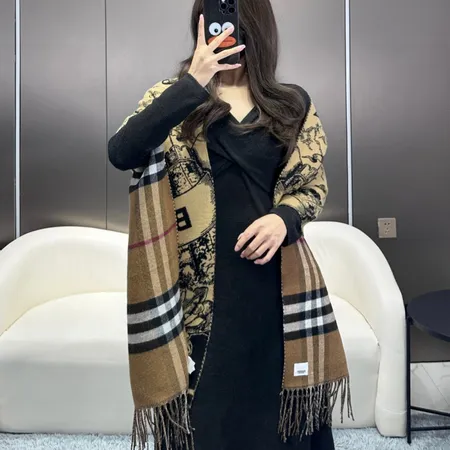 スーパーコピー バーバリー ス マフラー