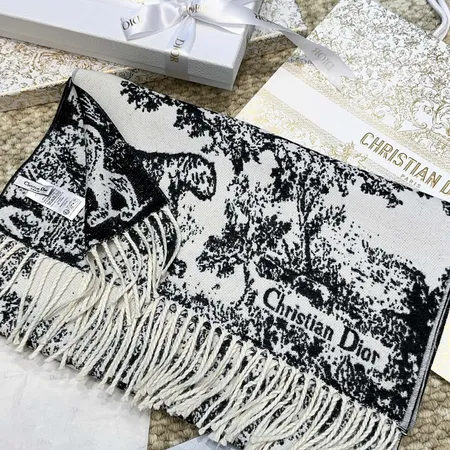 スーパーコピー ディオール マフラー