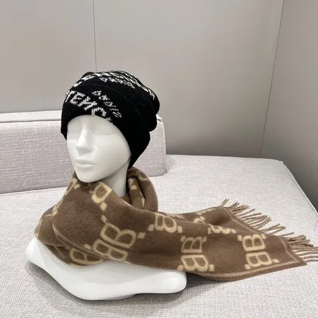 スーパーコピー バレンシアガ マフラー