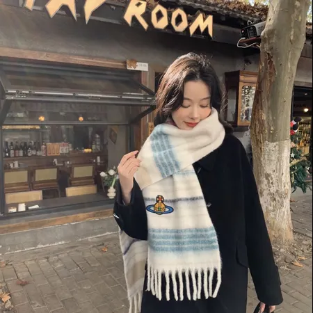  スーパーコピー ヴィヴィアン・ウエストウッド マフラー