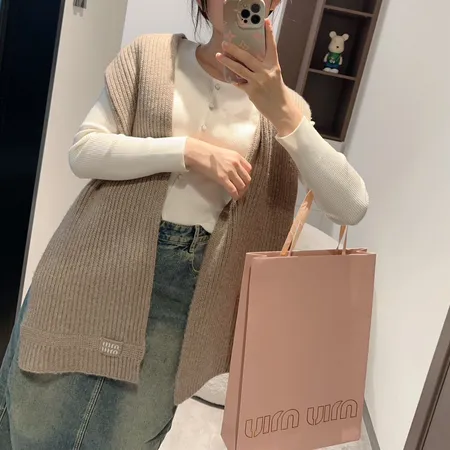 スーパーコピー ミュウミュウ マフラー