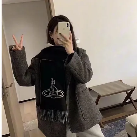 スーパーコピー ヴィヴィアン・ウエストウッド マフラー