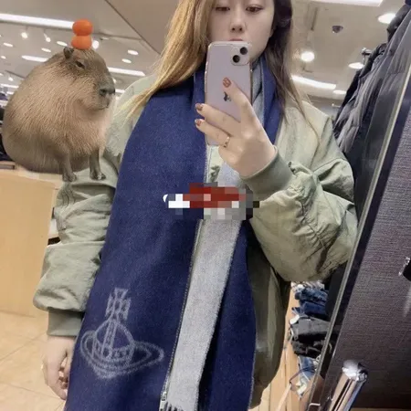 スーパーコピー ヴィヴィアン・ウエストウッド マフラー