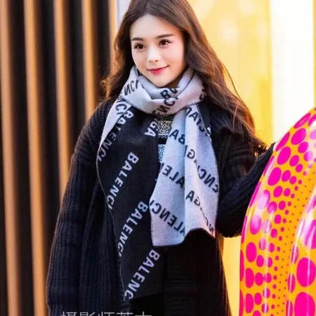  スーパーコピー バレンシアガ マフラー