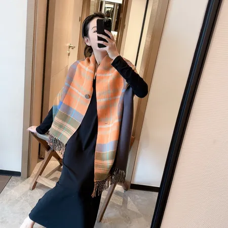 スーパーコピー ヴィヴィアン・ウエストウッド マフラー