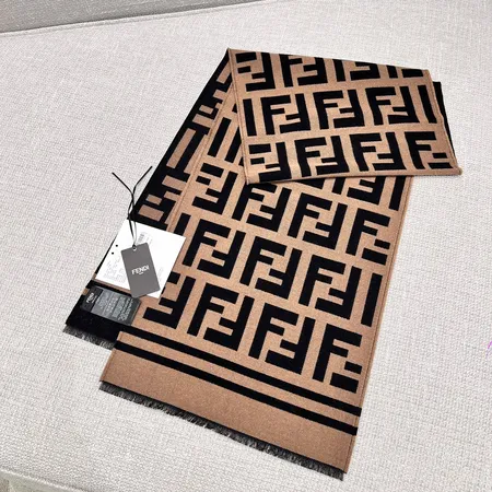 スーパーコピー フェンディ マフラー