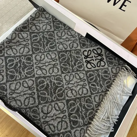 スーパーコピー ロエベ マフラー