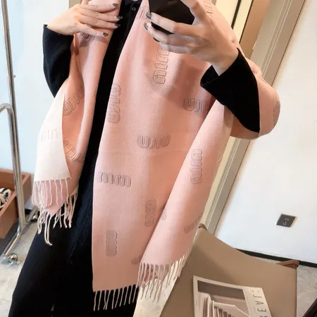 スーパーコピー ミュウミュウ マフラー