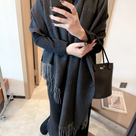  スーパーコピー ミュウミュウ マフラー